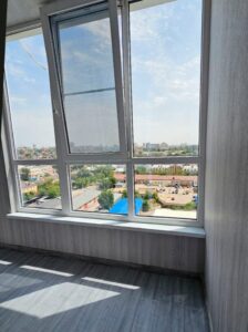 Замена стеклопакетов: решение для тёплых, тихих и безопасных окон