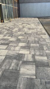 Тротуарная плитка от производителя в Ставропольском крае: разнообразие коллекций и надежность бетона